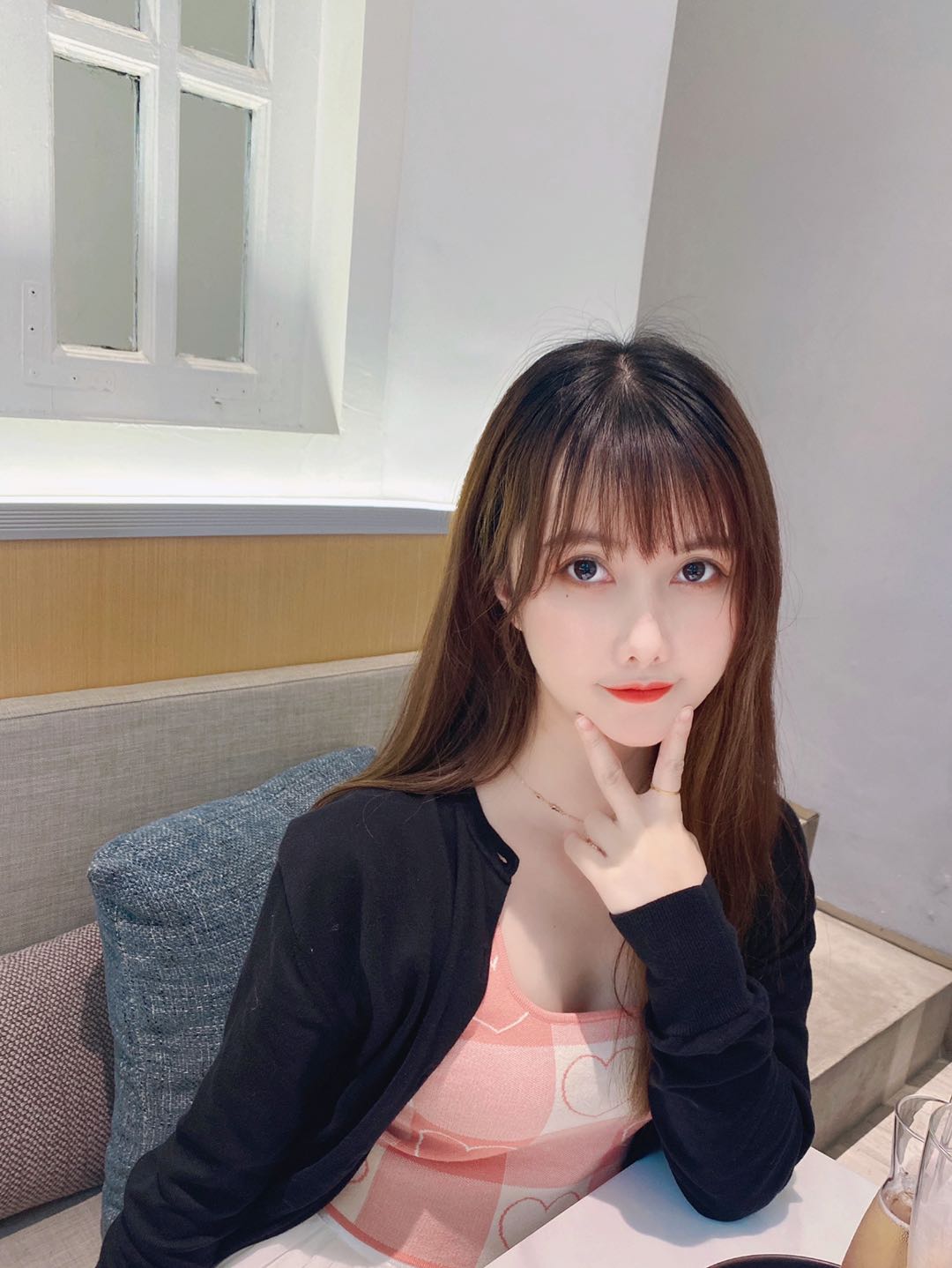 新加坡外围女大学生