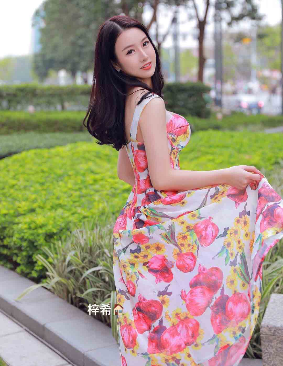 曼谷高端模特微信