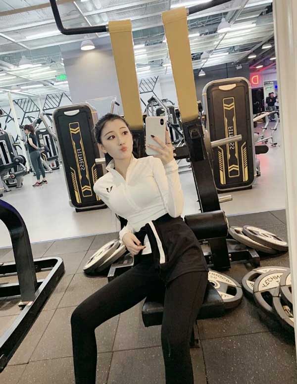 新加坡模特预约微信